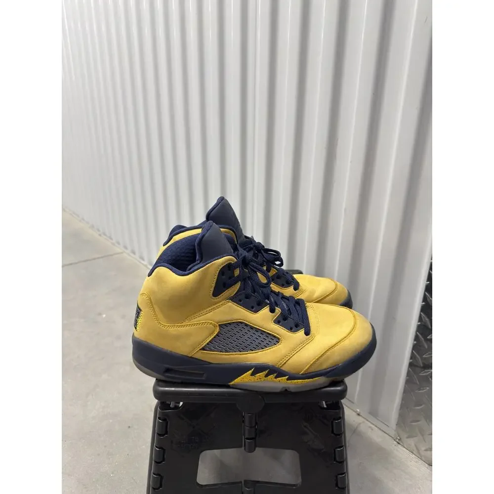 Nike Air Jordan 5 Michigan Amarillo College 2019 Size 11 Men's - CQ9541-704